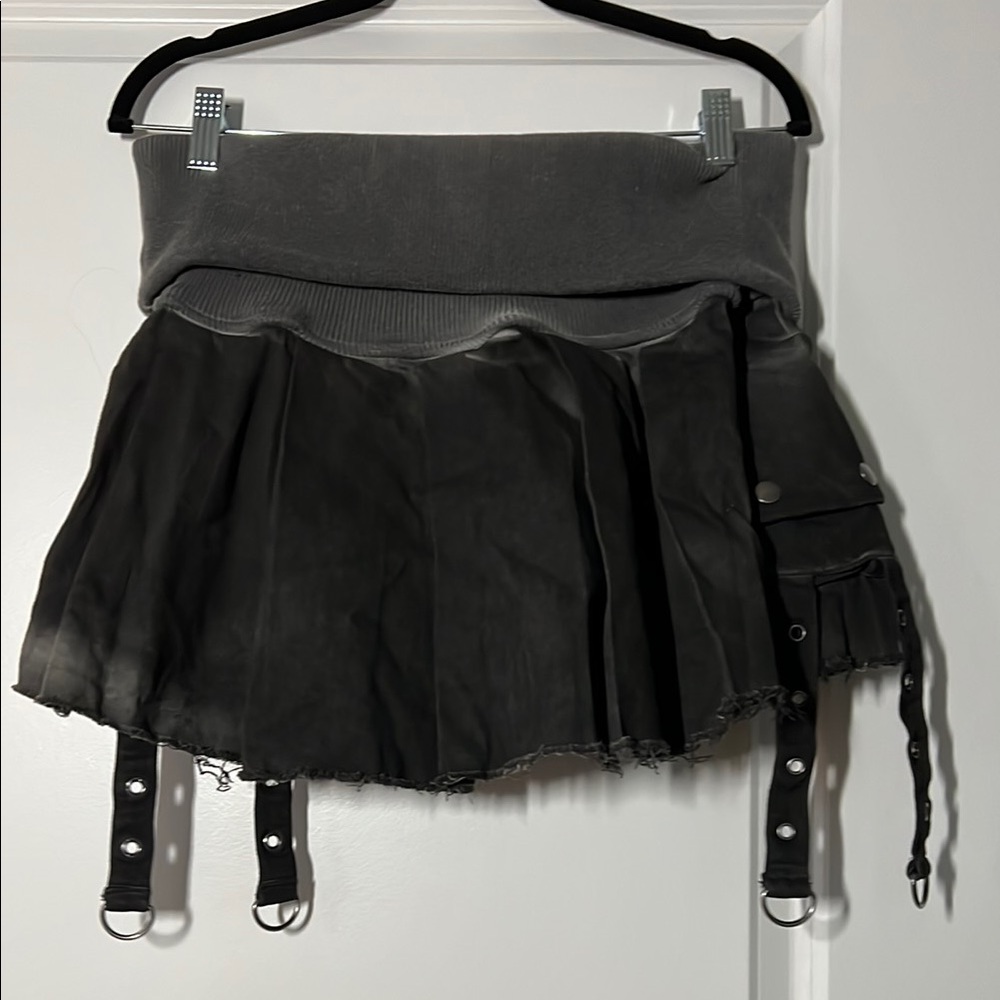 Darker Wavs Mini Skirt - Picture 3 of 3
